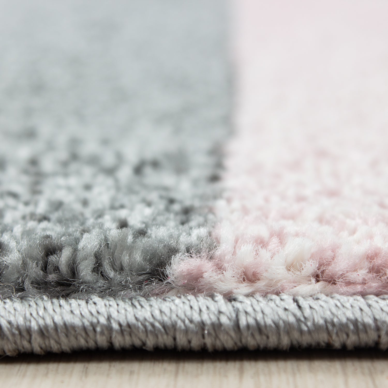 Kurzflor Design Teppich Rechteck Karo Muster Wohnzimmerteppich Grau Pink Meliert